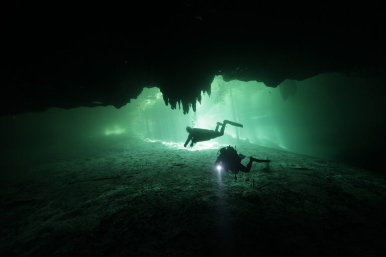 cavern-diving-cancun-squalo-divers-768x512