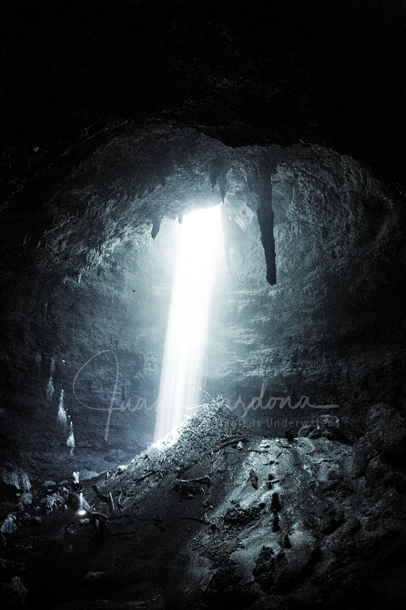 Cavern diving Mexico