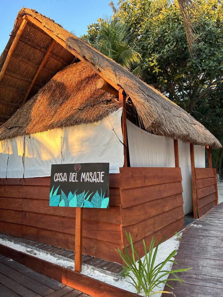Massage and wellness cabin at Squalo Beach Club